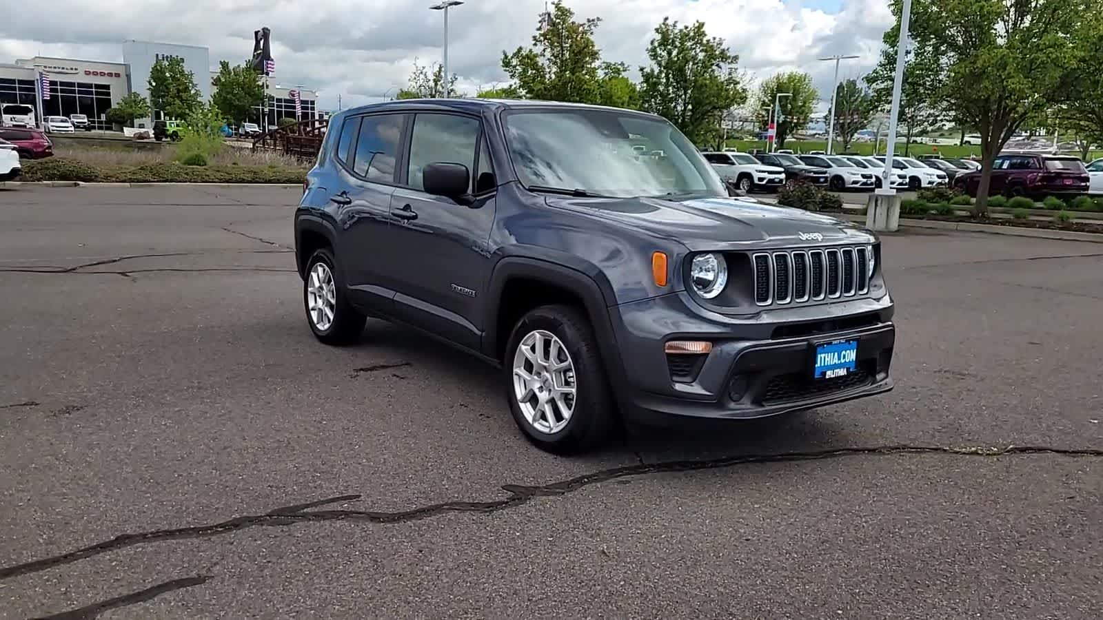 View vehicle photo 2