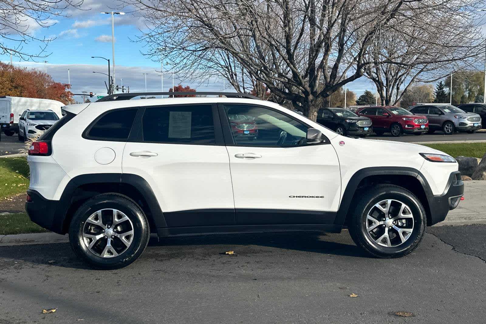 2017 Jeep Cherokee Trailhawk L Plus 8