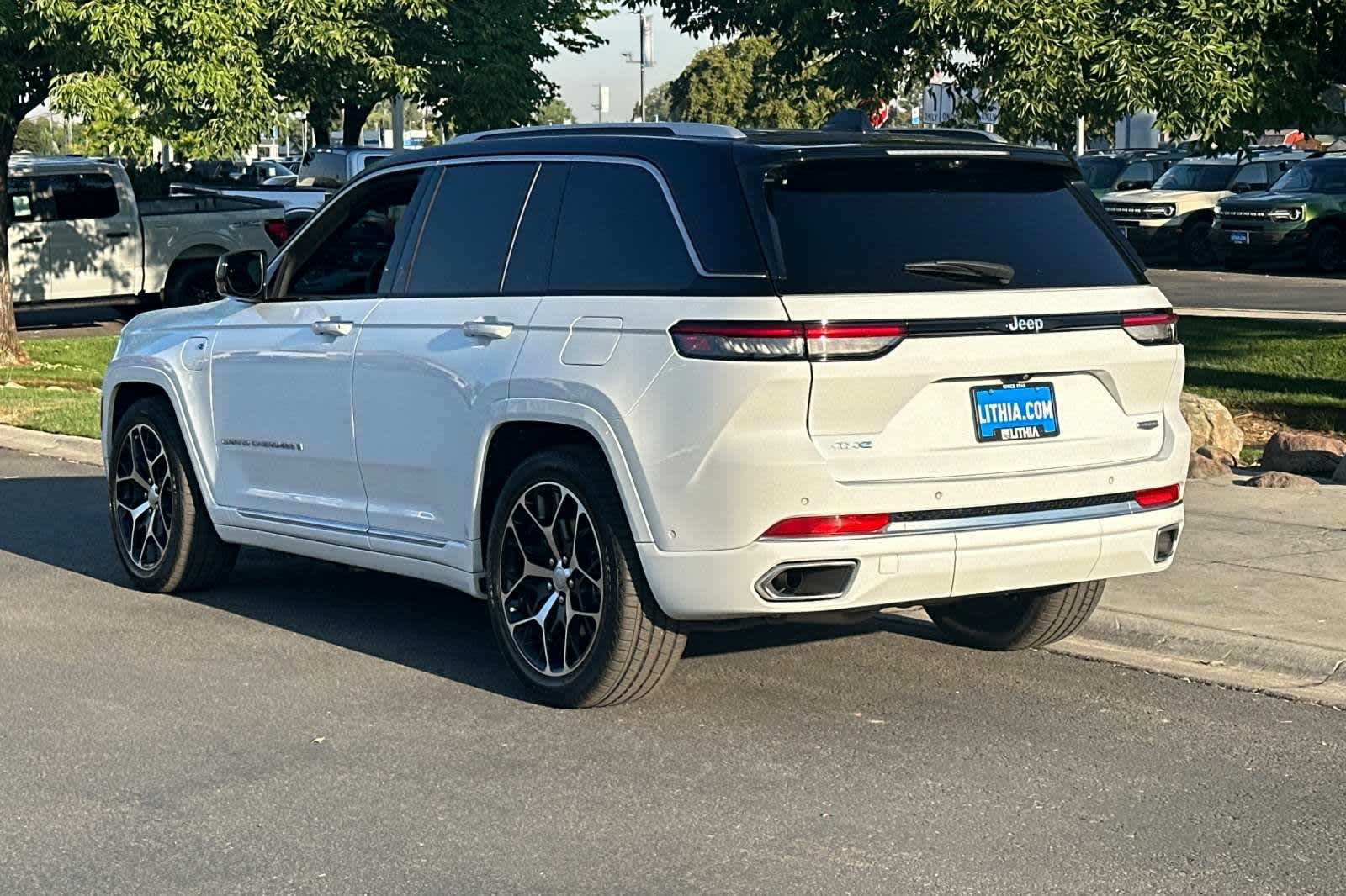 2023 Jeep Grand Cherokee 4xe Summit Reserve 6