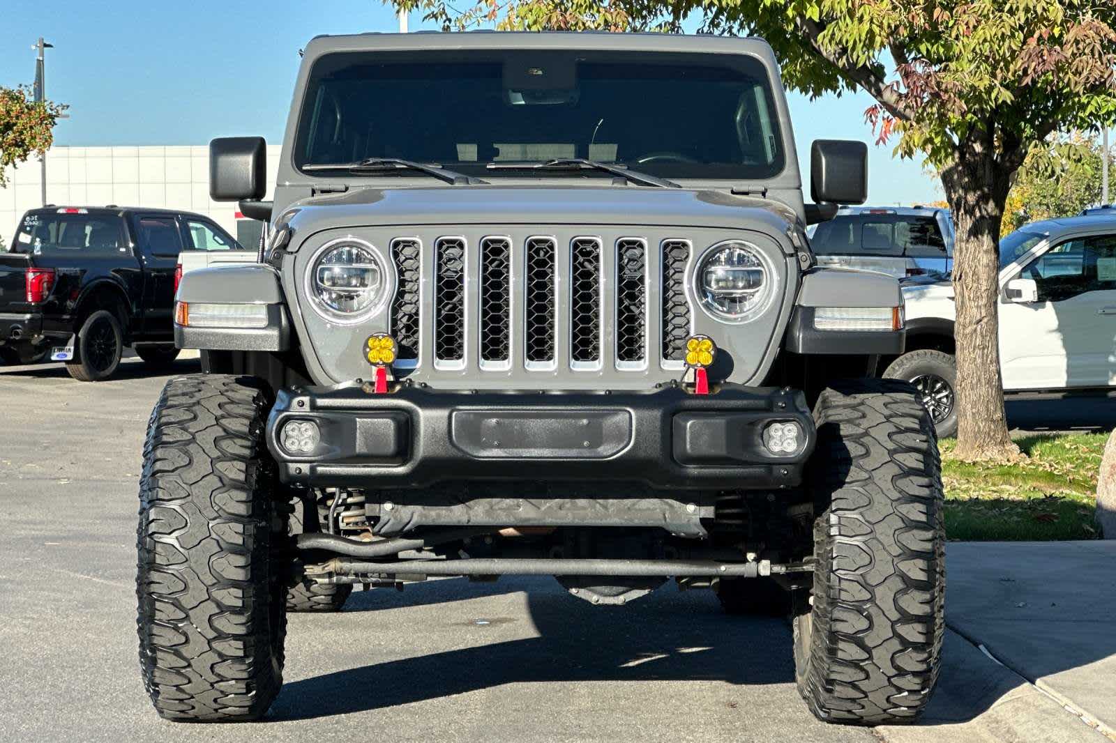 2020 Jeep Gladiator Overland 4x4 10