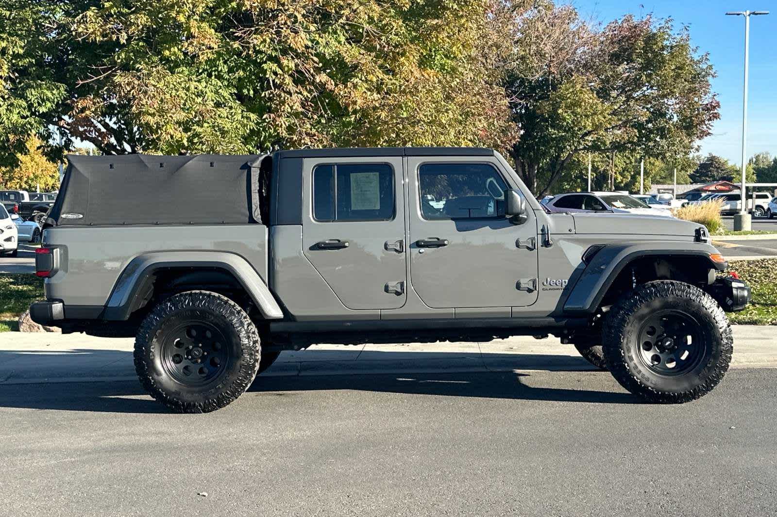 2020 Jeep Gladiator Overland 4x4 8