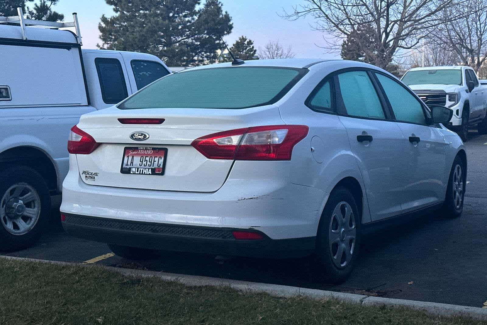 2012 Ford Focus S 2