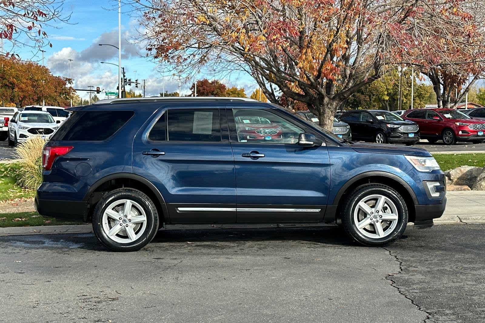 2017 Ford Explorer XLT 8