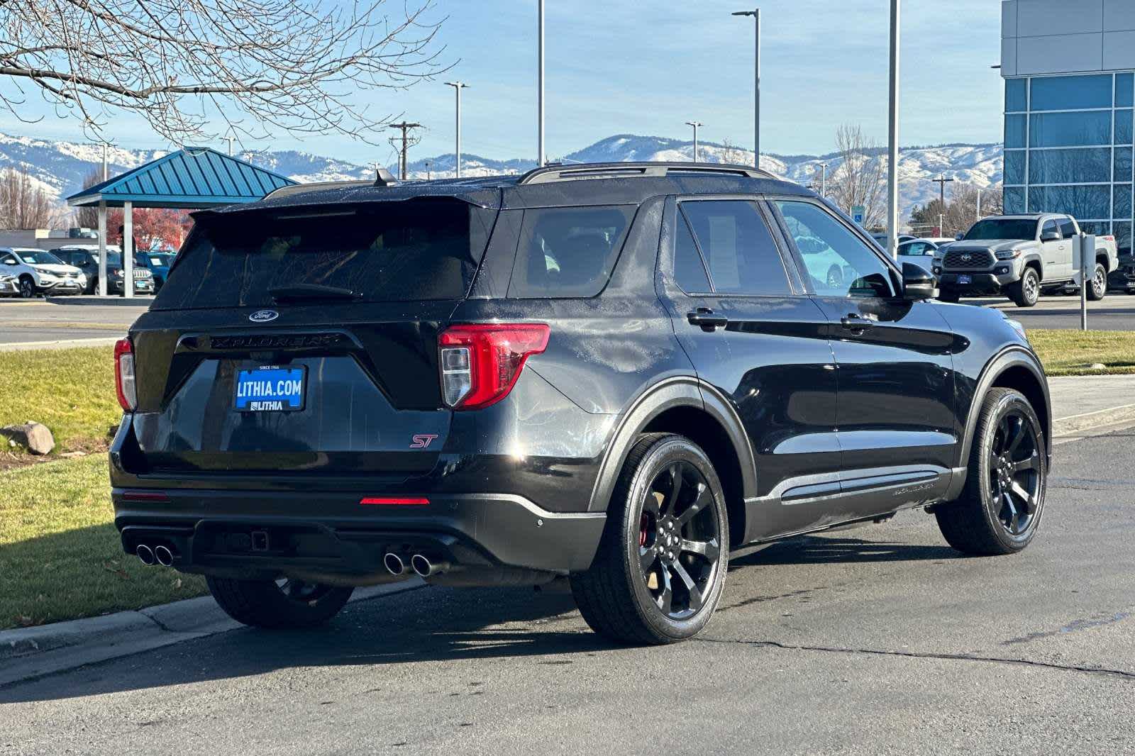 2021 Ford Explorer ST 2