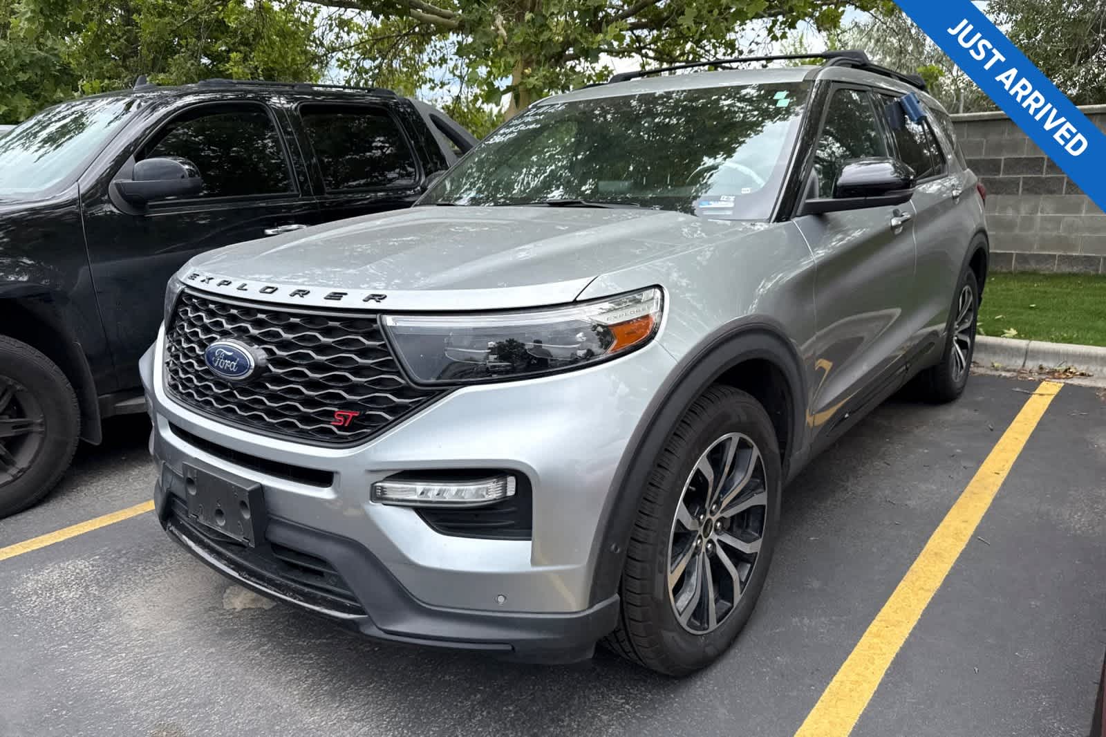 Iconic Silver Metallic 2021 Ford Explorer SUV / Crossover All-Wheel Drive Automatic