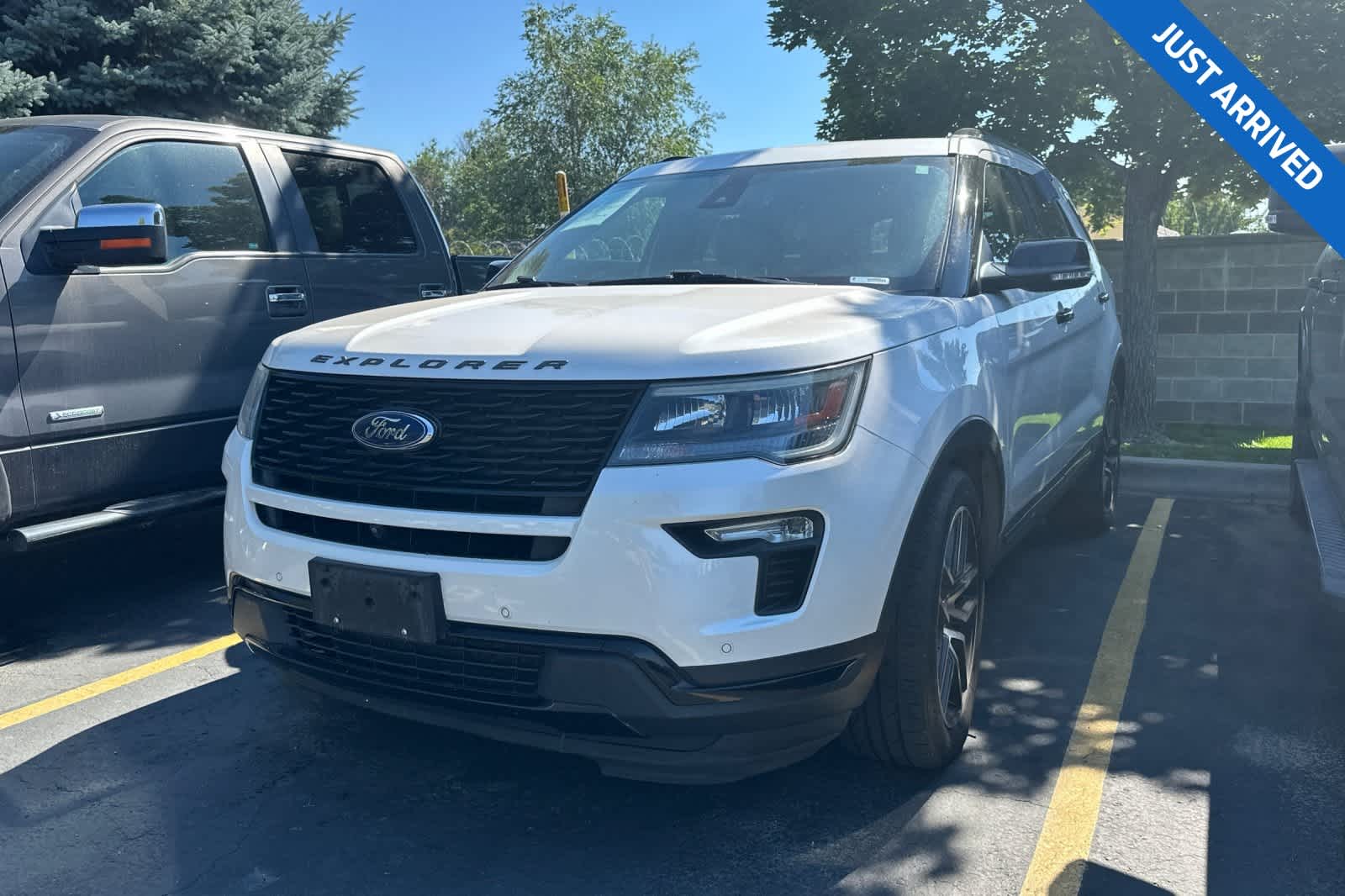 White Platinum Metallic Tri-Coat 2018 Ford Explorer SUV / Crossover All-Wheel Drive 6-Speed Automatic