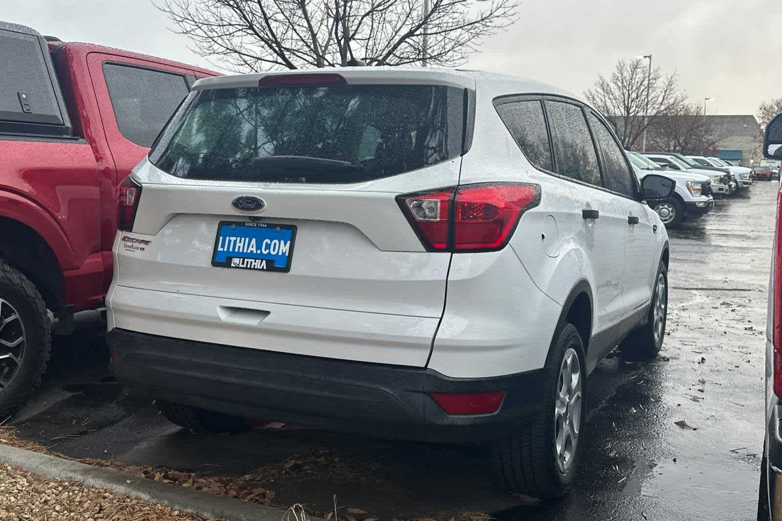 2019 Ford Escape S 2