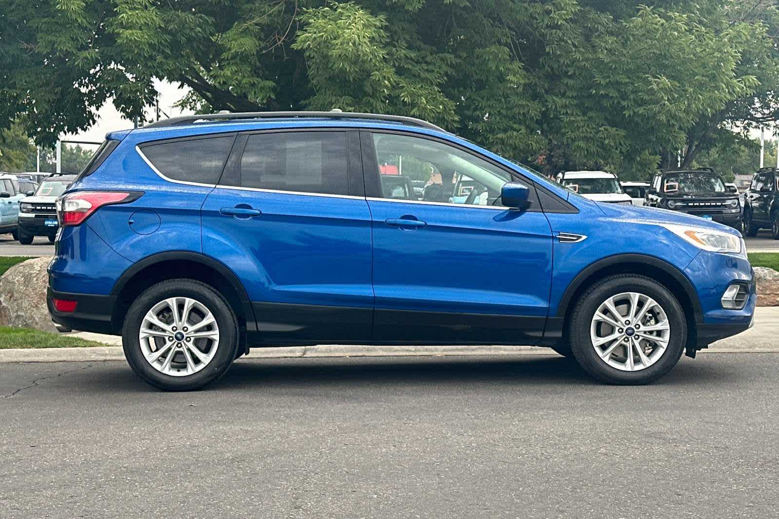 2017 Ford Escape SE 8