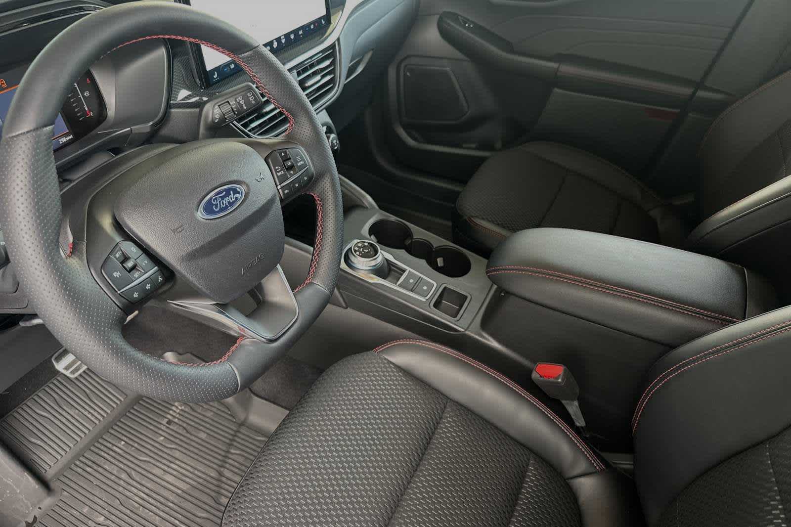 2024 Ford Escape ST-Line Select 11