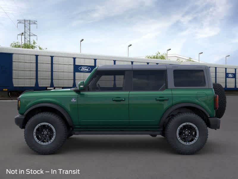 2024 Ford Bronco Outer Banks 3