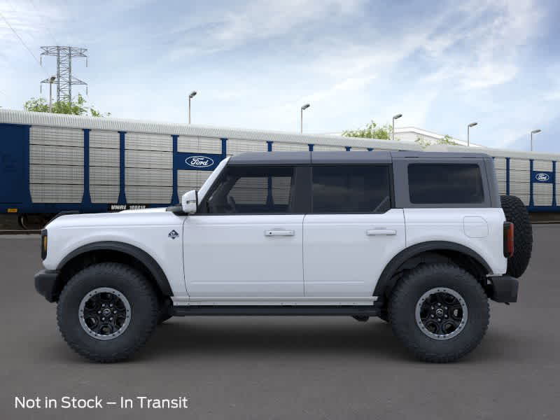 2024 Ford Bronco Outer Banks 3