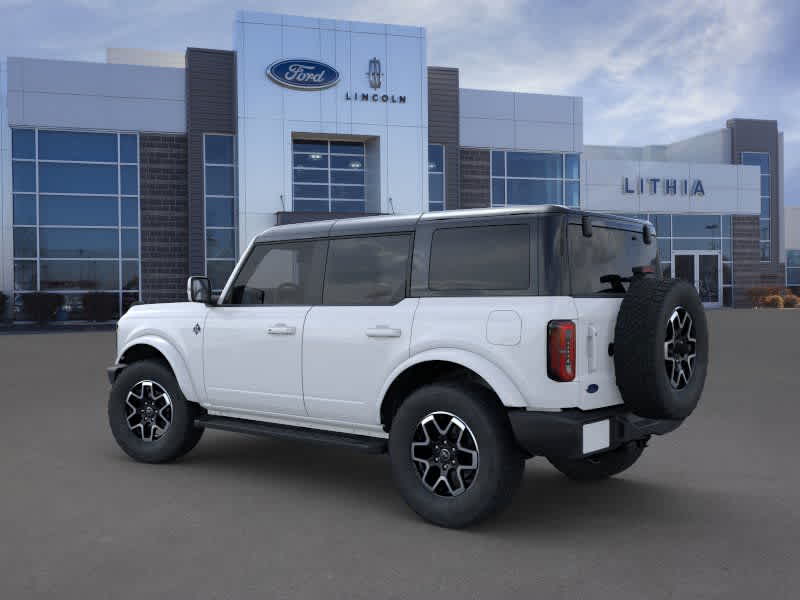 2024 Ford Bronco Outer Banks 3