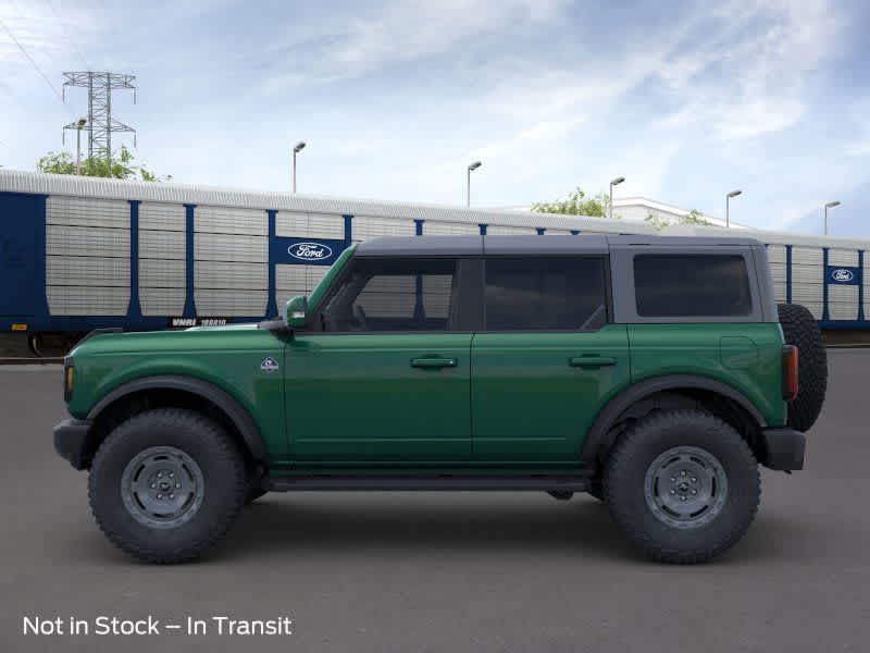 2024 Ford Bronco Outer Banks 3