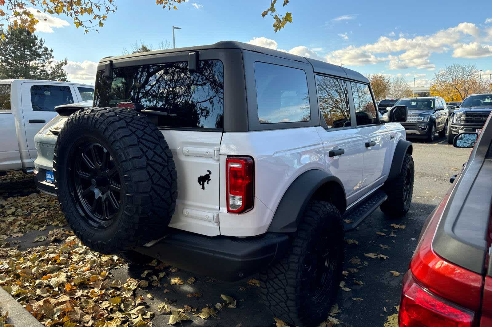 2023 Ford Bronco Black Diamond 2