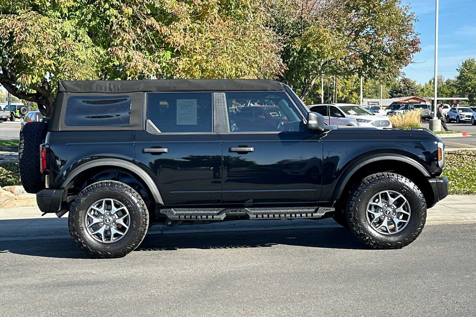 2023 Ford Bronco Badlands 8