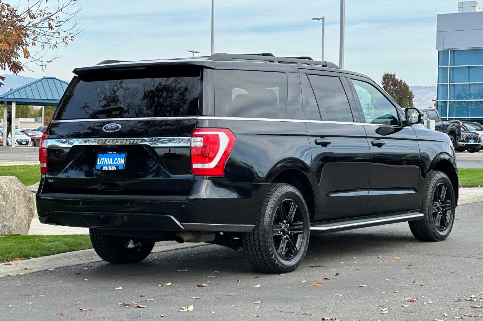 2021 Ford Expedition Max XLT 2