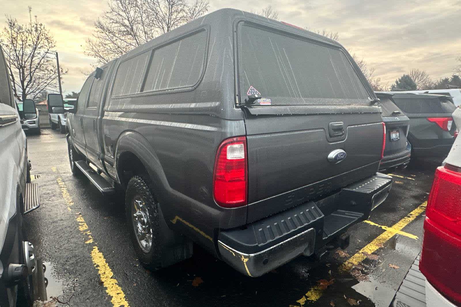 2015 Ford Super Duty F-250 SRW XLT 4WD Crew Cab 156 2