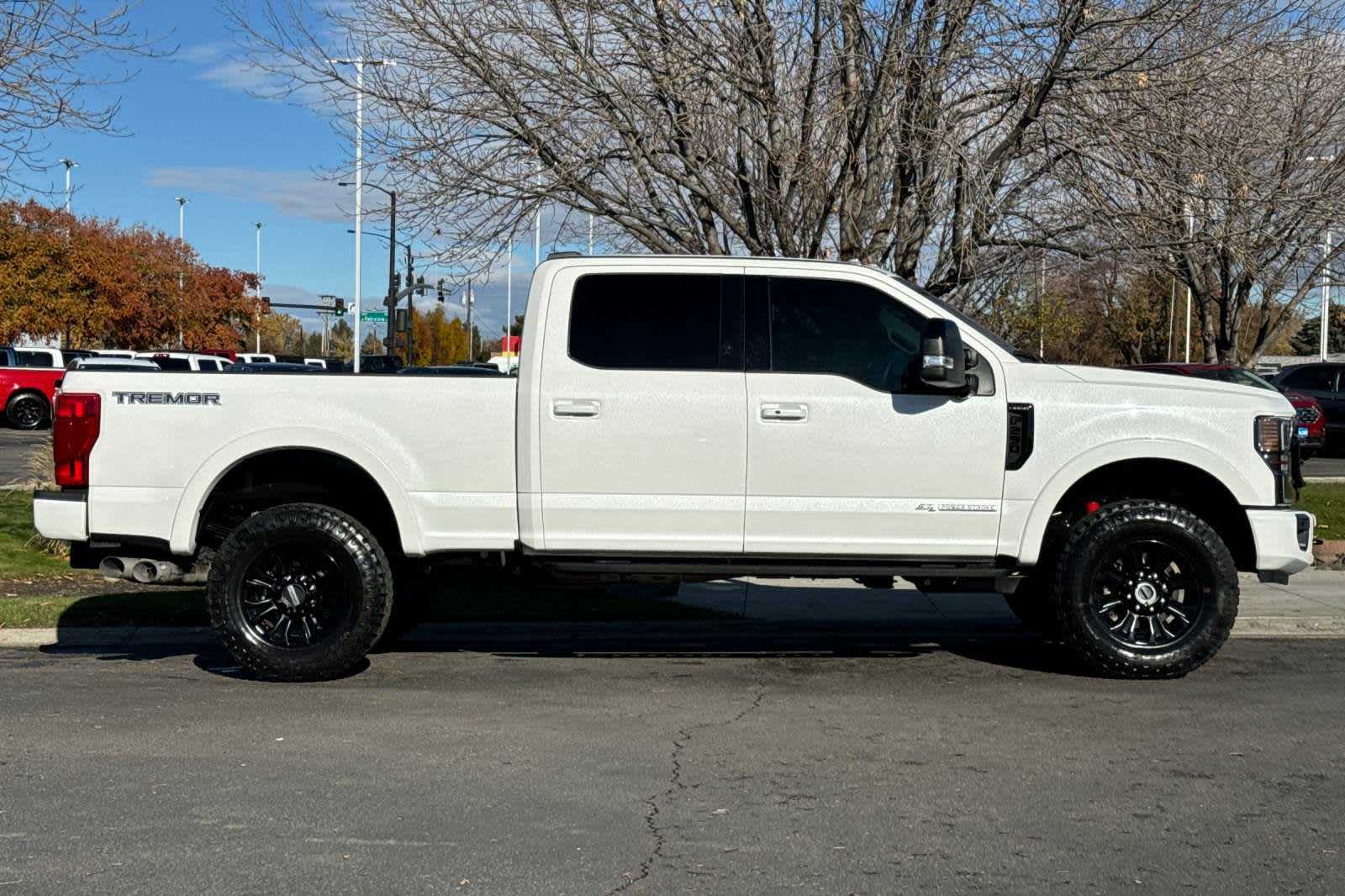 2021 Ford Super Duty F-250 SRW LARIAT 4WD Crew Cab 6.75 Box 8