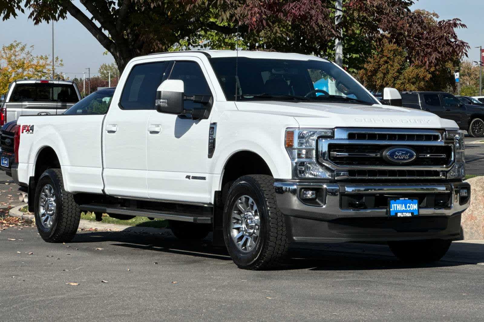 2022 Ford Super Duty F-250 SRW LARIAT 4WD Crew Cab 8 Box 9