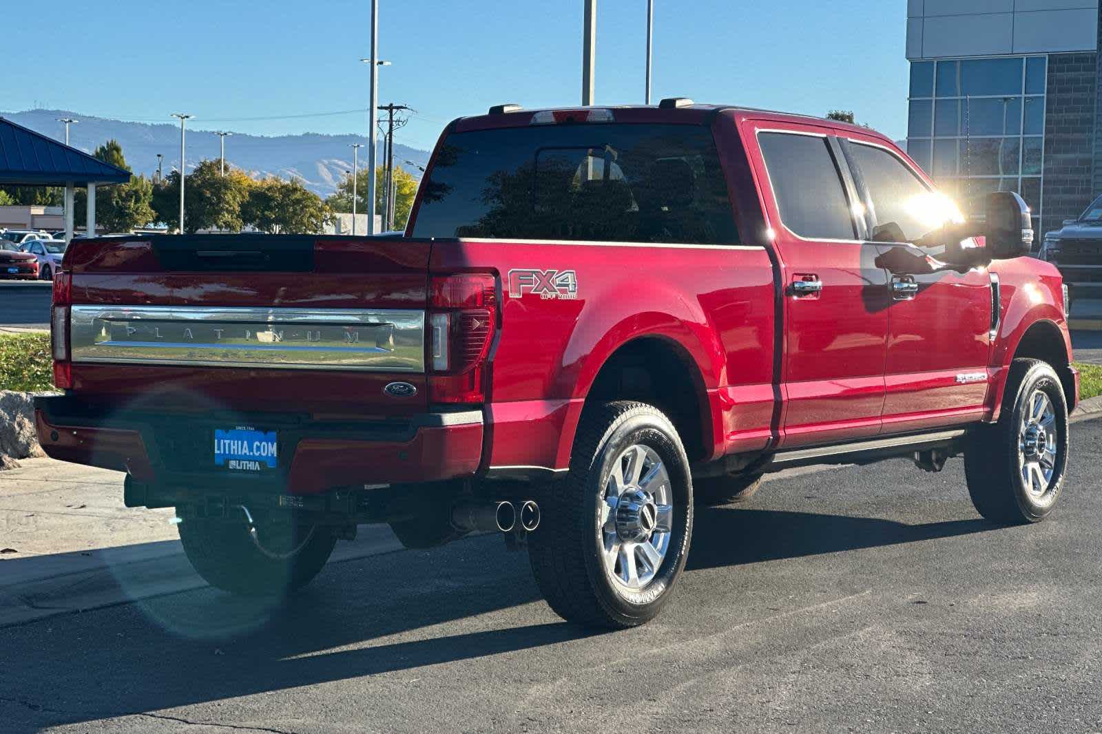 2022 Ford Super Duty F-350 SRW Platinum 4WD Crew Cab 6.75 Box 2