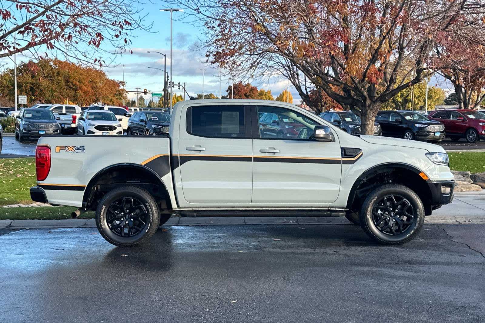 2022 Ford Ranger LARIAT 4WD SuperCrew 5 Box 8