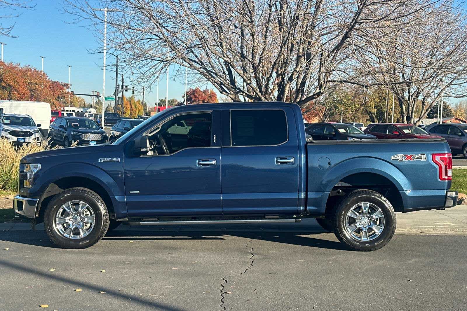 2017 Ford F-150 XLT 4WD SuperCrew 5.5 Box 5