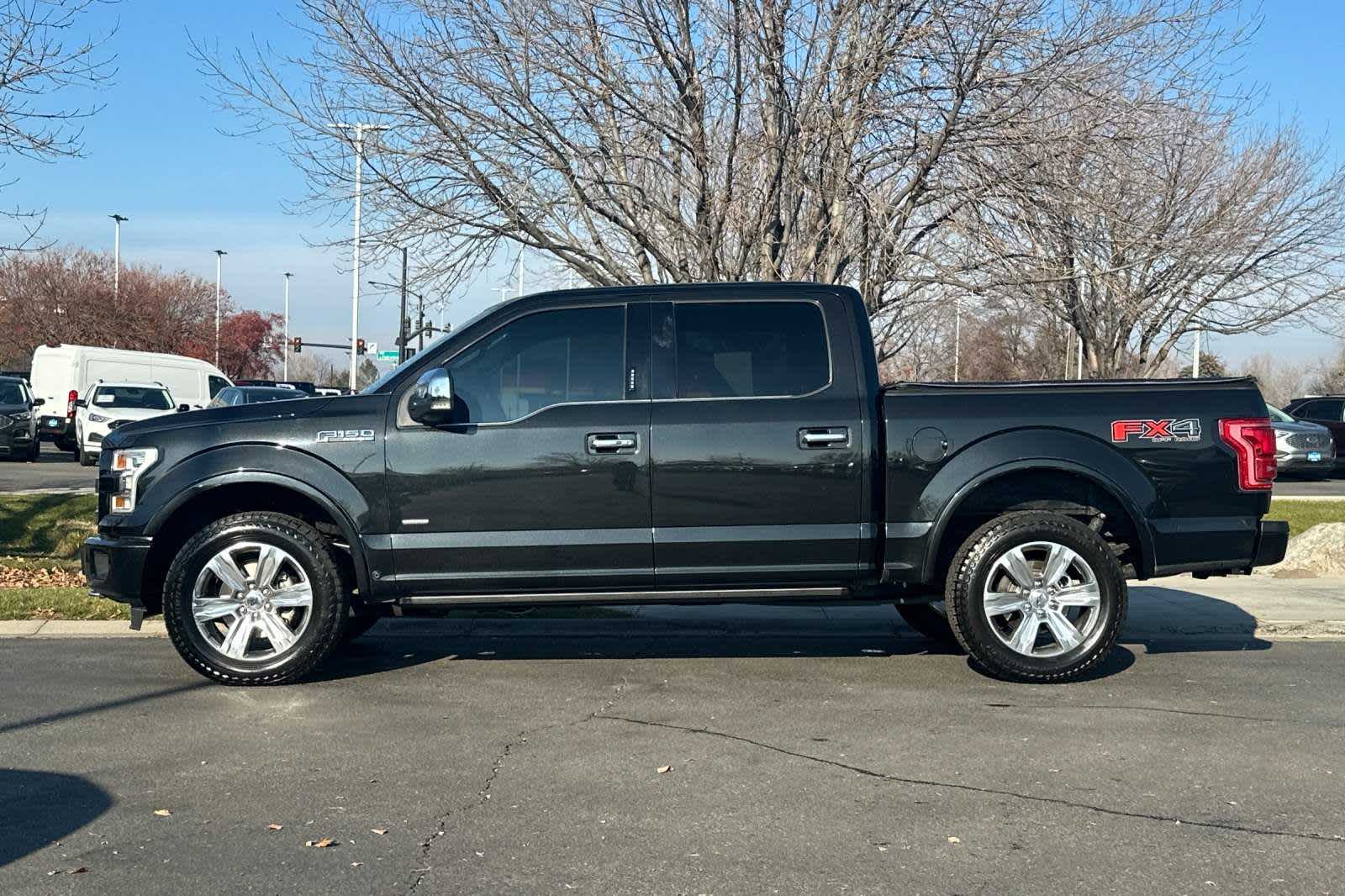 2015 Ford F-150 Platinum 4WD SuperCrew 145 5