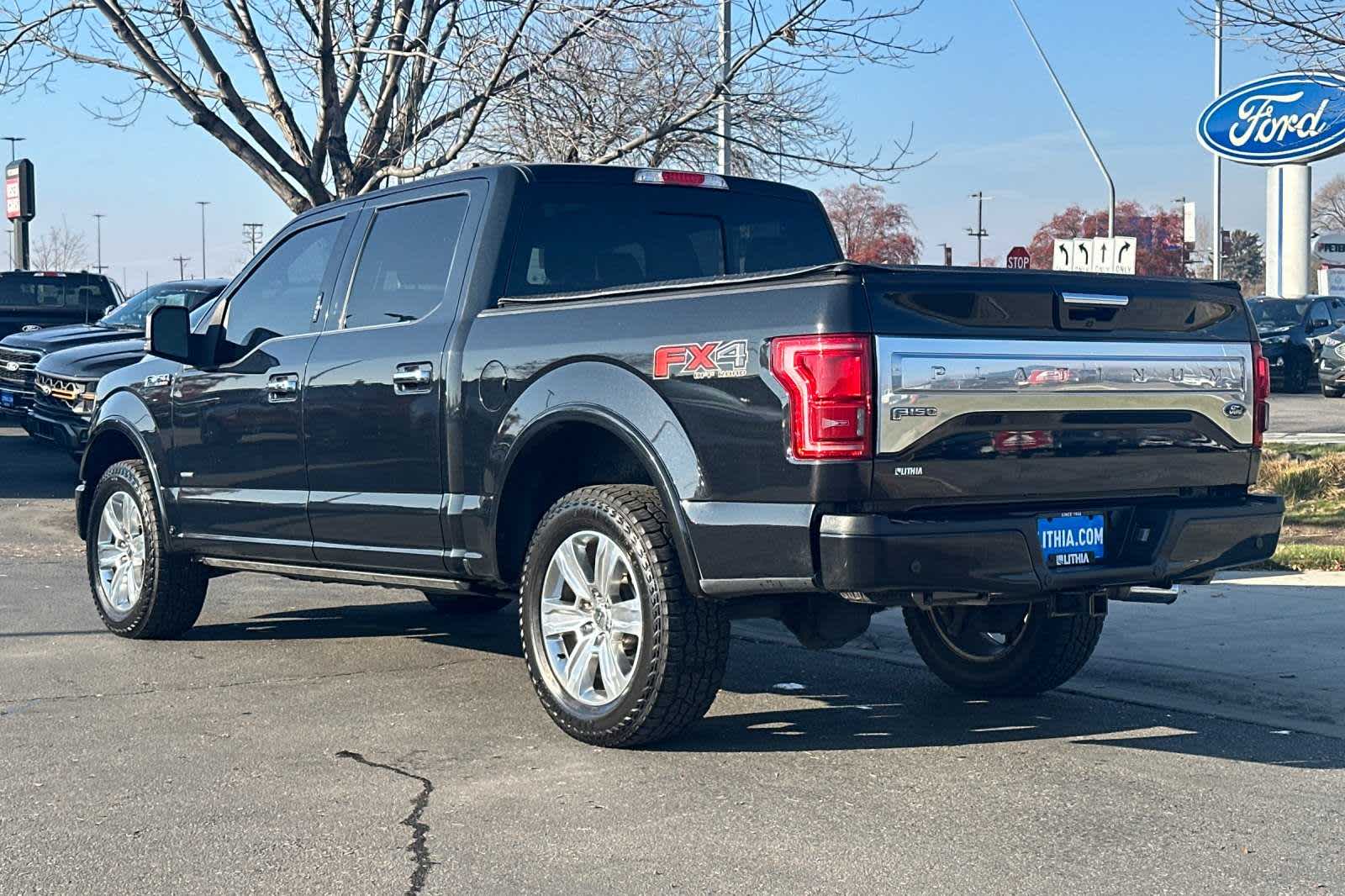 2015 Ford F-150 Platinum 4WD SuperCrew 145 6