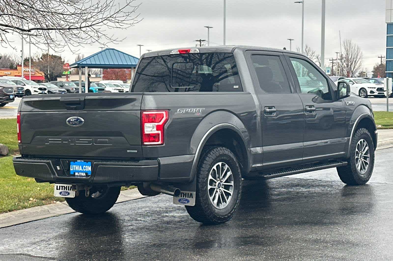 2020 Ford F-150 XLT 4WD SuperCrew 5.5 Box 2