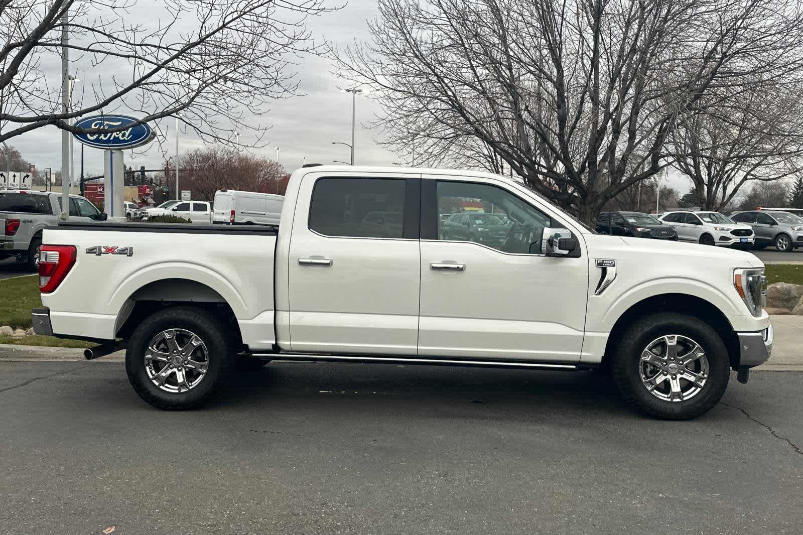 2022 Ford F-150 LARIAT 4WD SuperCrew 5.5 Box 8