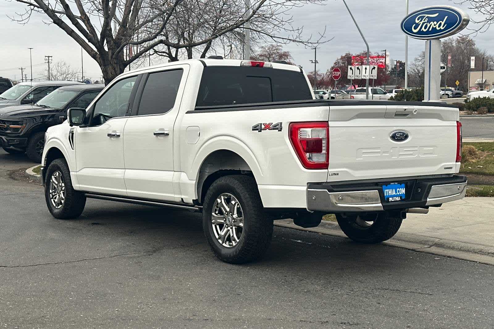 2022 Ford F-150 LARIAT 4WD SuperCrew 5.5 Box 6