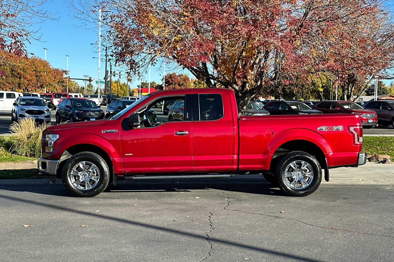 2015 Ford F-150 XLT 4WD SuperCab 145 5