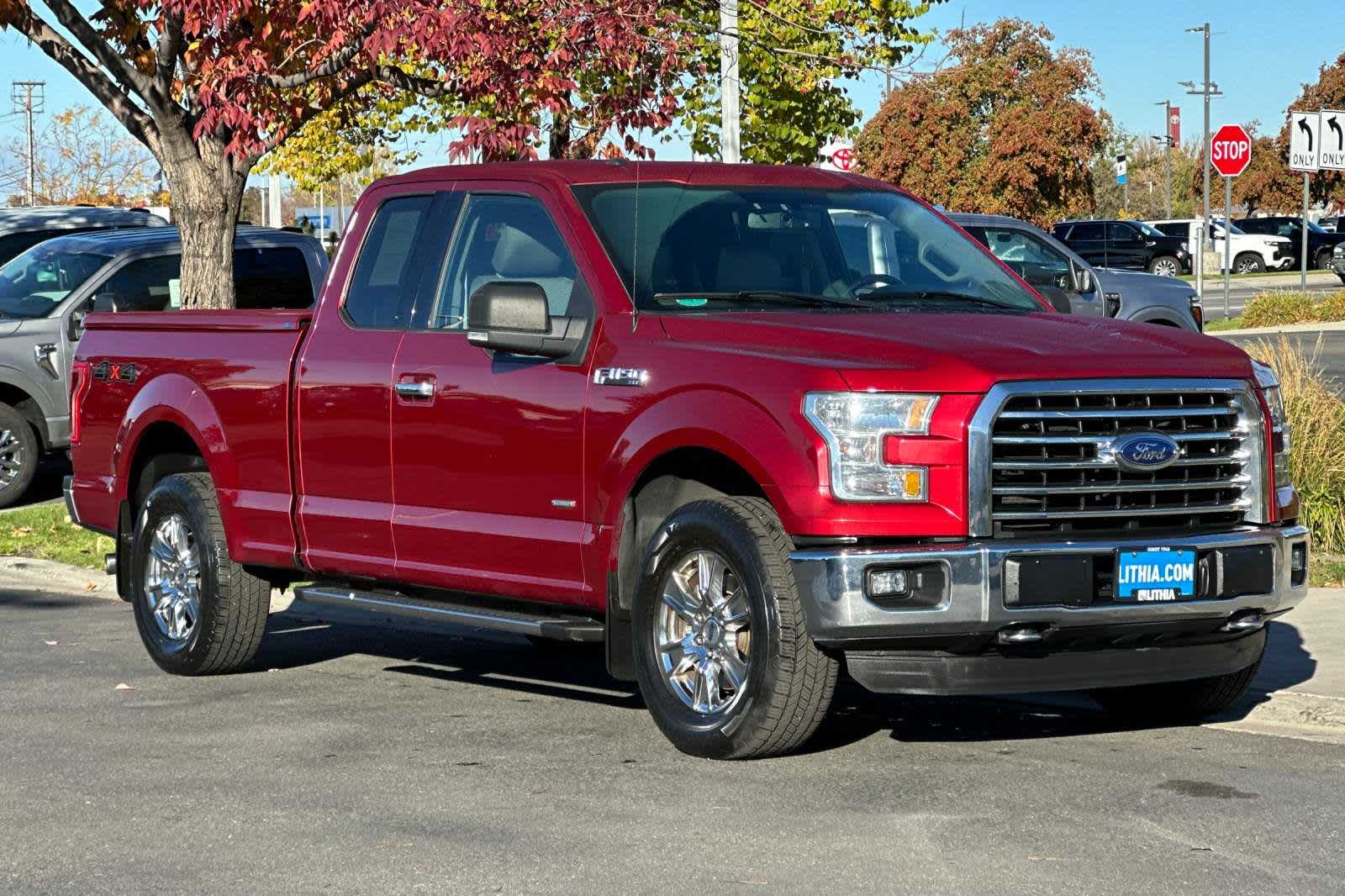 2015 Ford F-150 XLT 4WD SuperCab 145 9