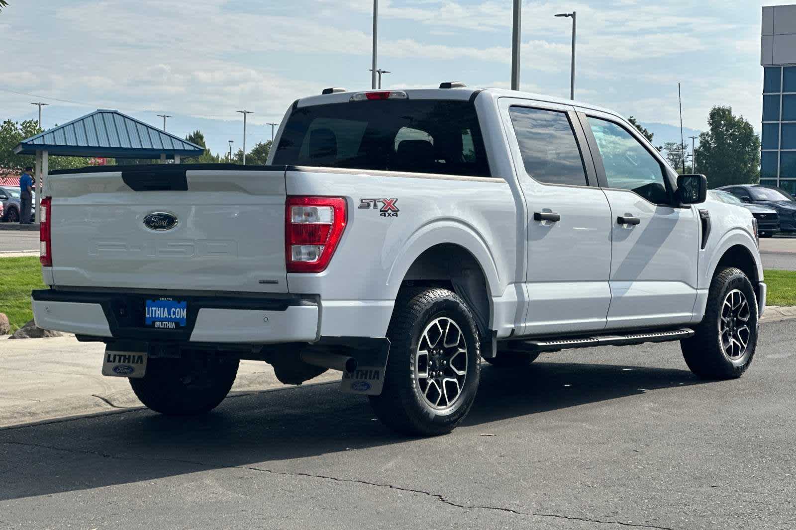 2023 Ford F-150 XL 4WD SuperCrew 5.5 Box 2