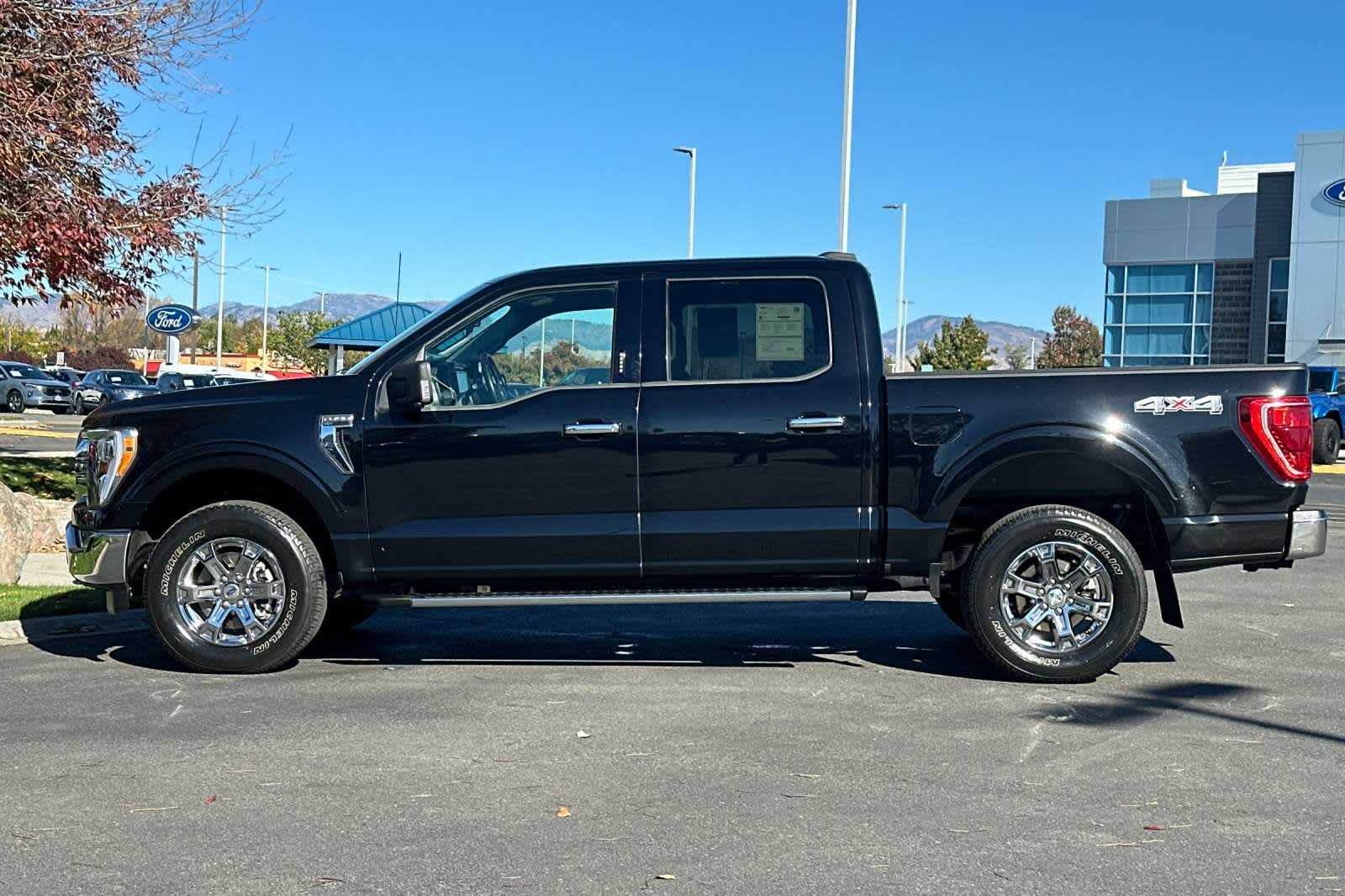 2021 Ford F-150 XLT 4WD SuperCrew 5.5 Box 5