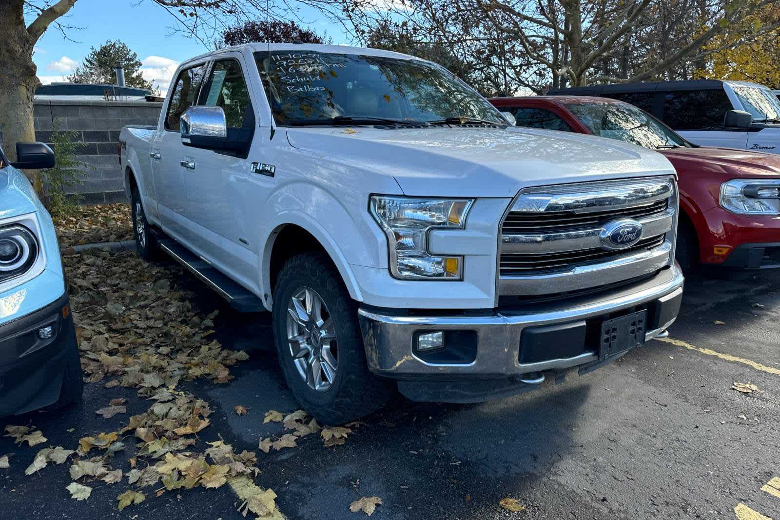 2016 Ford F-150 Lariat 4WD SuperCrew 157 3