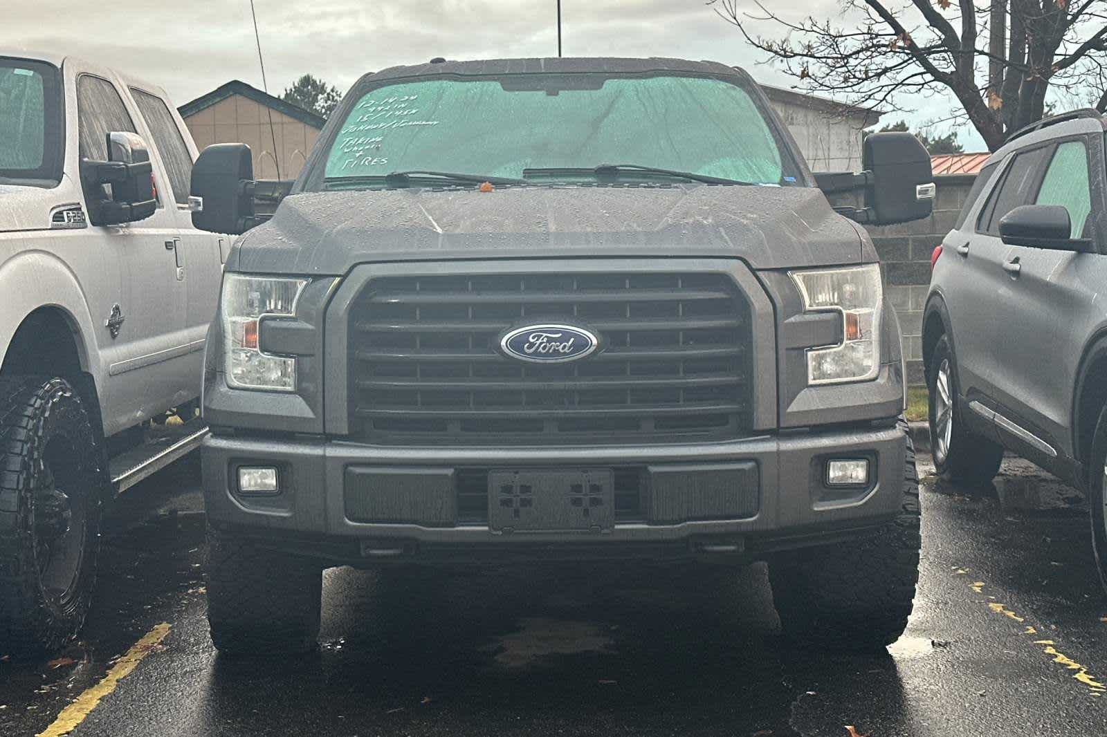 2015 Ford F-150 XLT 4WD SuperCrew 157 6