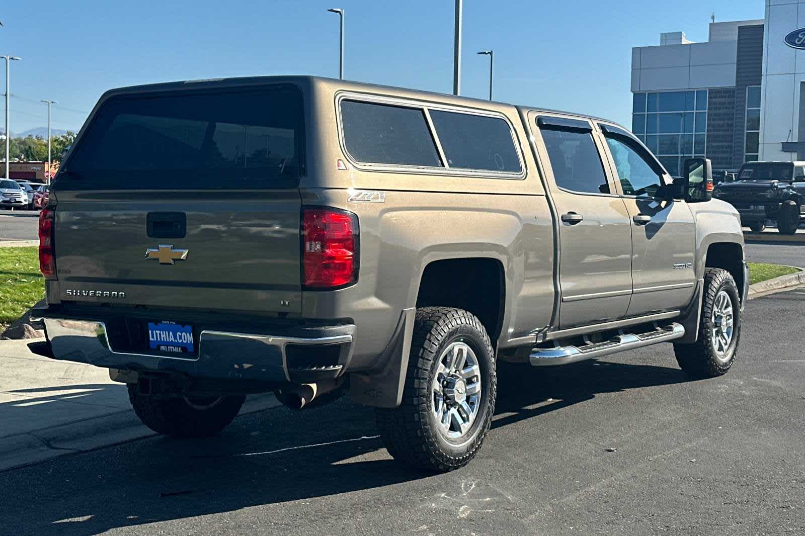 2017 Chevrolet Silverado 3500HD LT 4WD Crew Cab 153.7 2