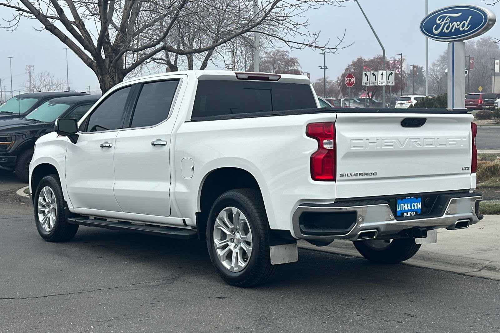 2022 Chevrolet Silverado 1500 LTZ 4WD Crew Cab 147 6