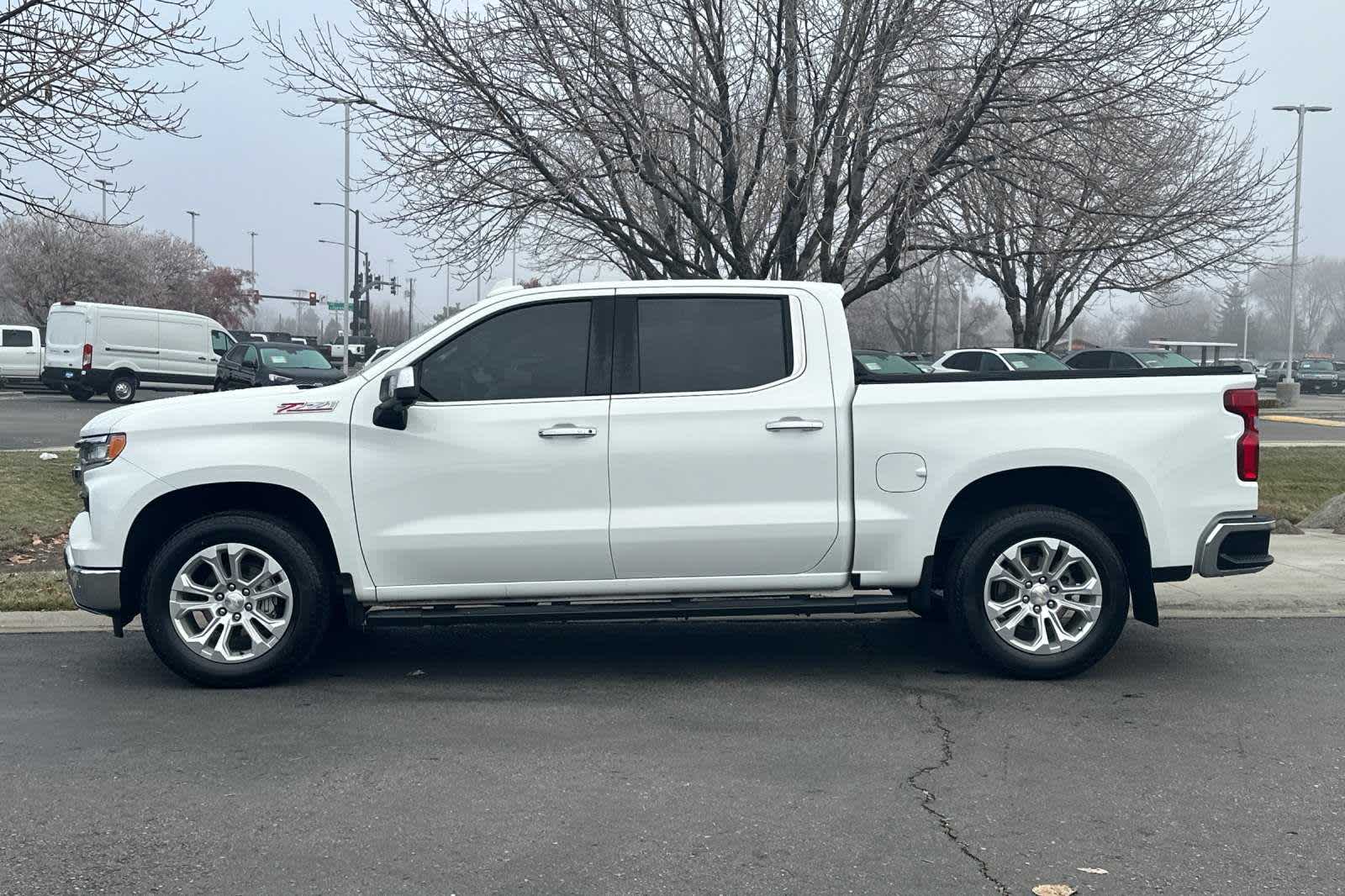 2022 Chevrolet Silverado 1500 LTZ 4WD Crew Cab 147 5