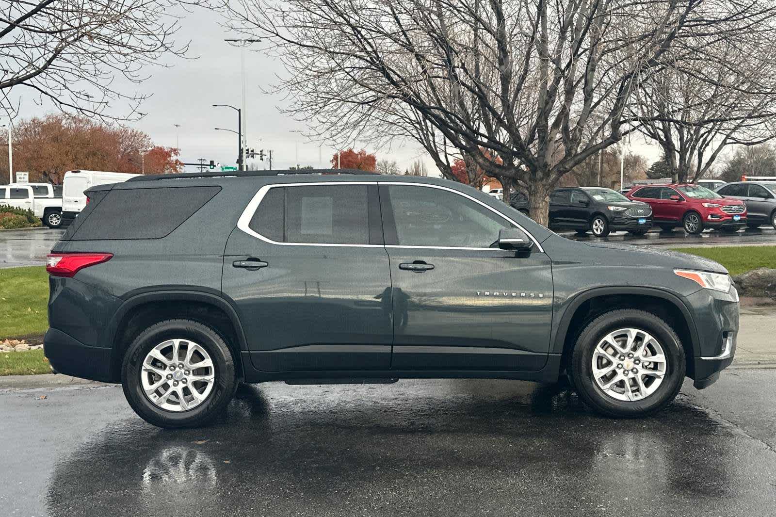 2019 Chevrolet Traverse LT Cloth 8