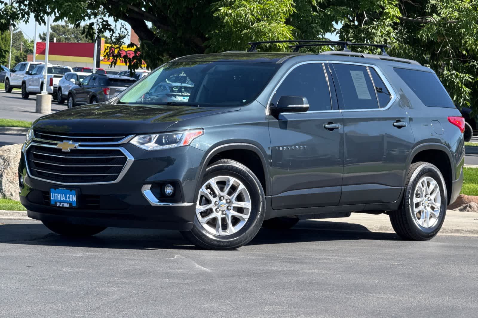 Gray (Graphite Metallic) 2020 Chevrolet Traverse SUV / Crossover Four-Wheel Drive 9-Speed Automatic