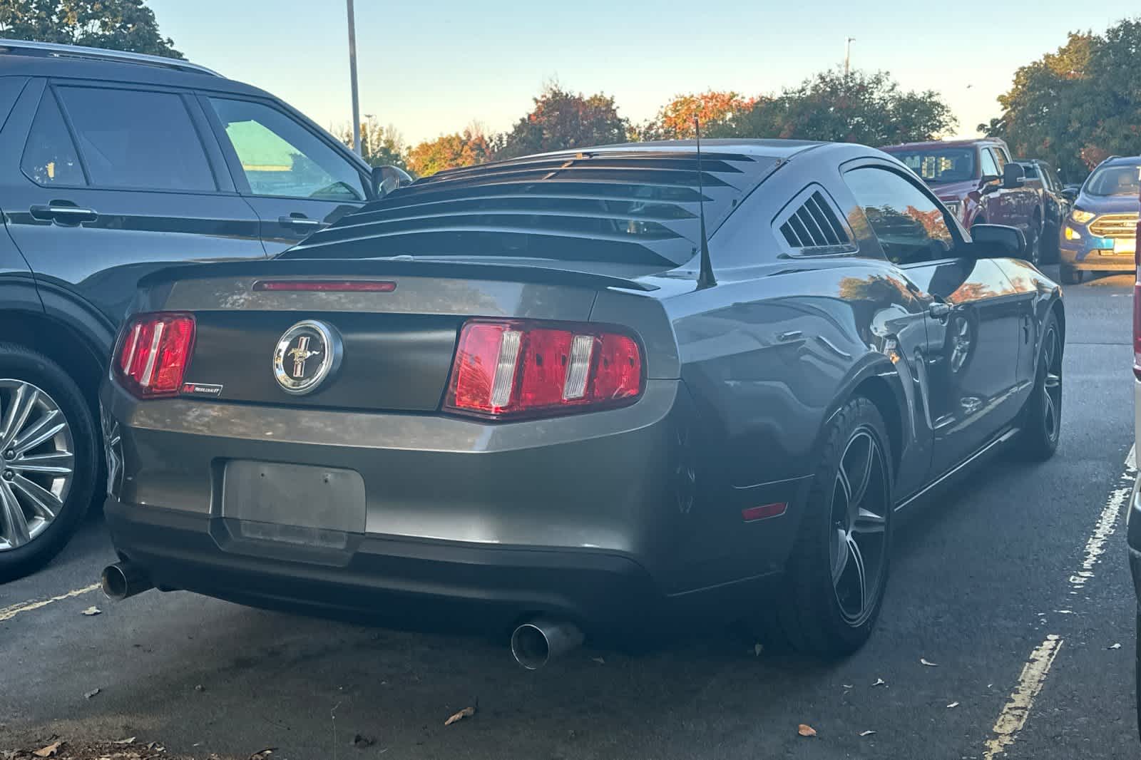 2010 Ford Mustang V6 2