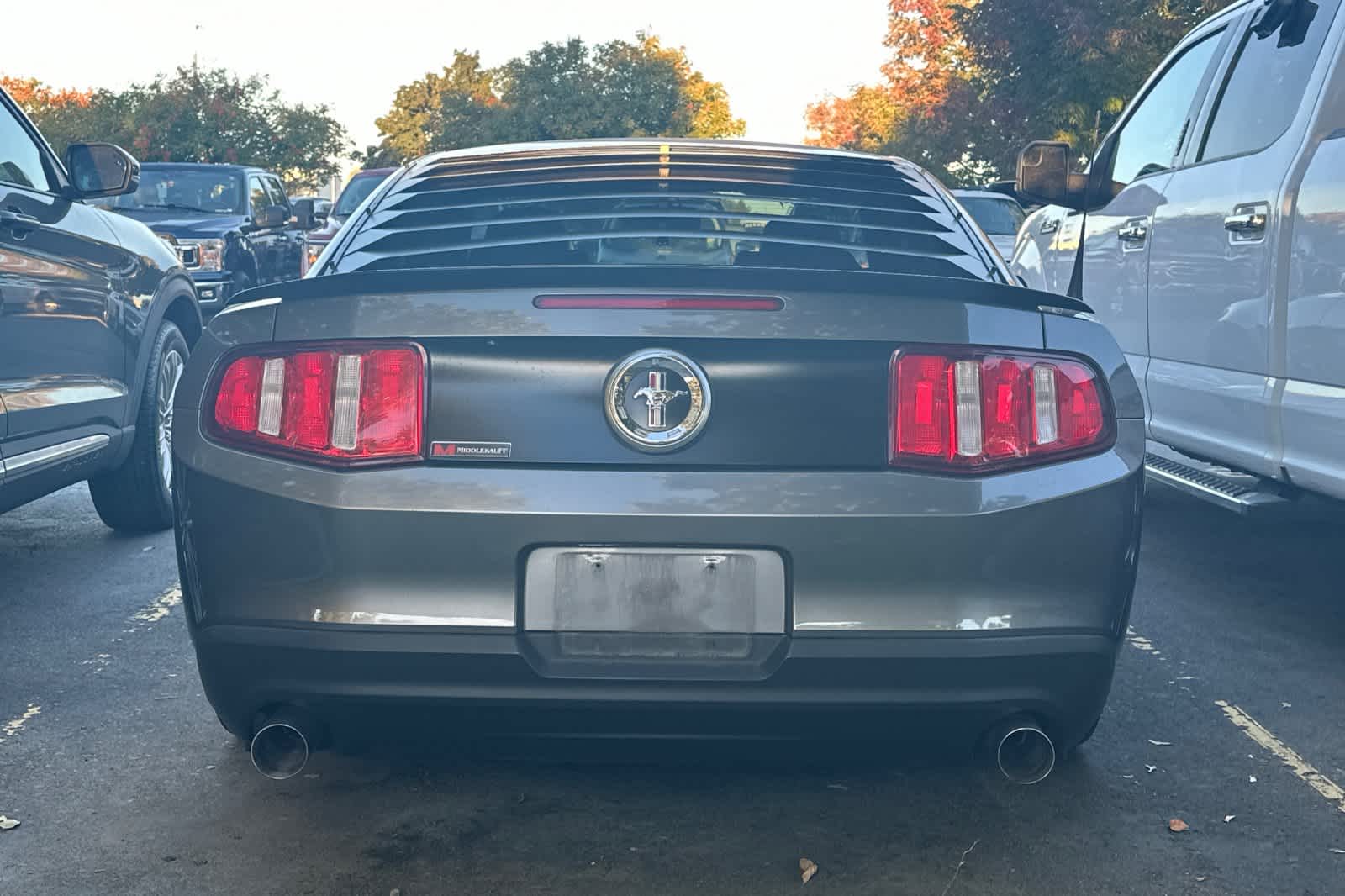 2010 Ford Mustang V6 4