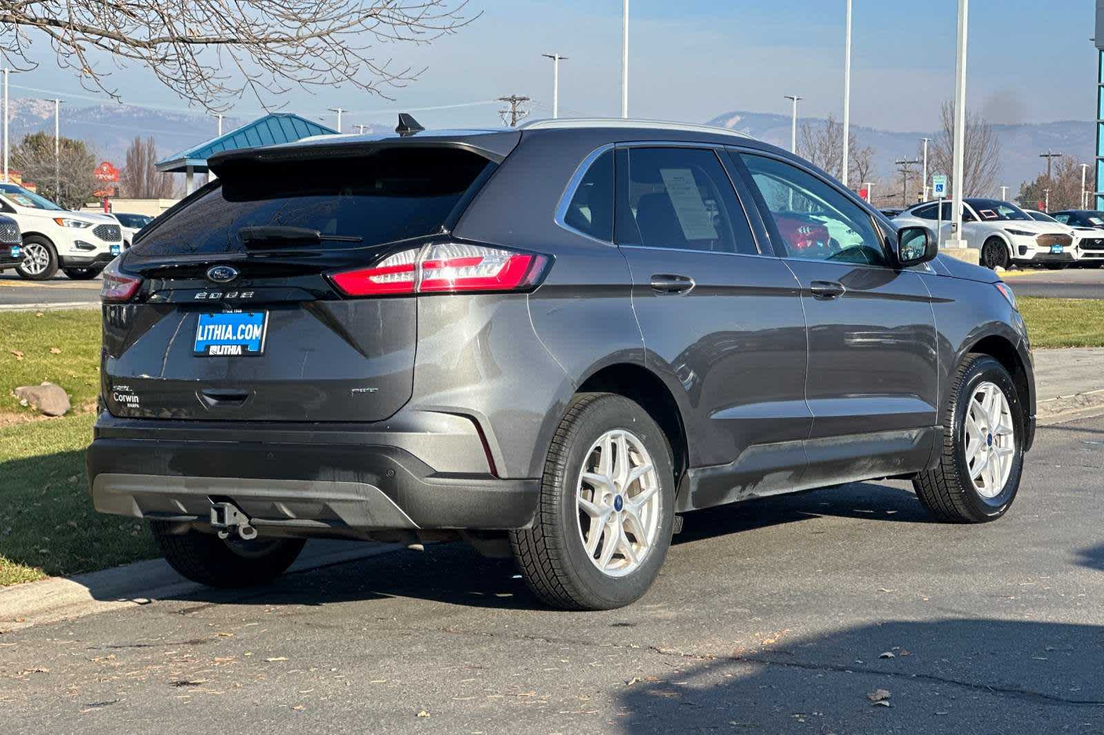 2021 Ford Edge SEL 2