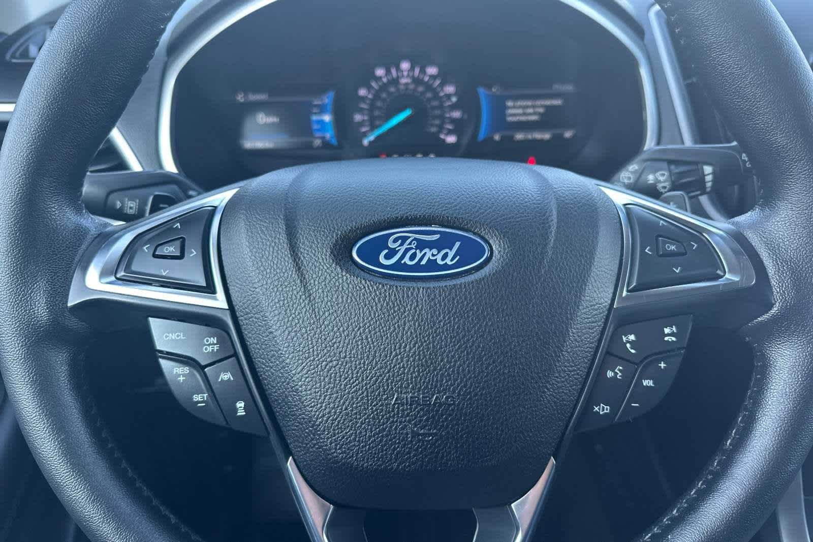 2021 Ford Edge SEL 23