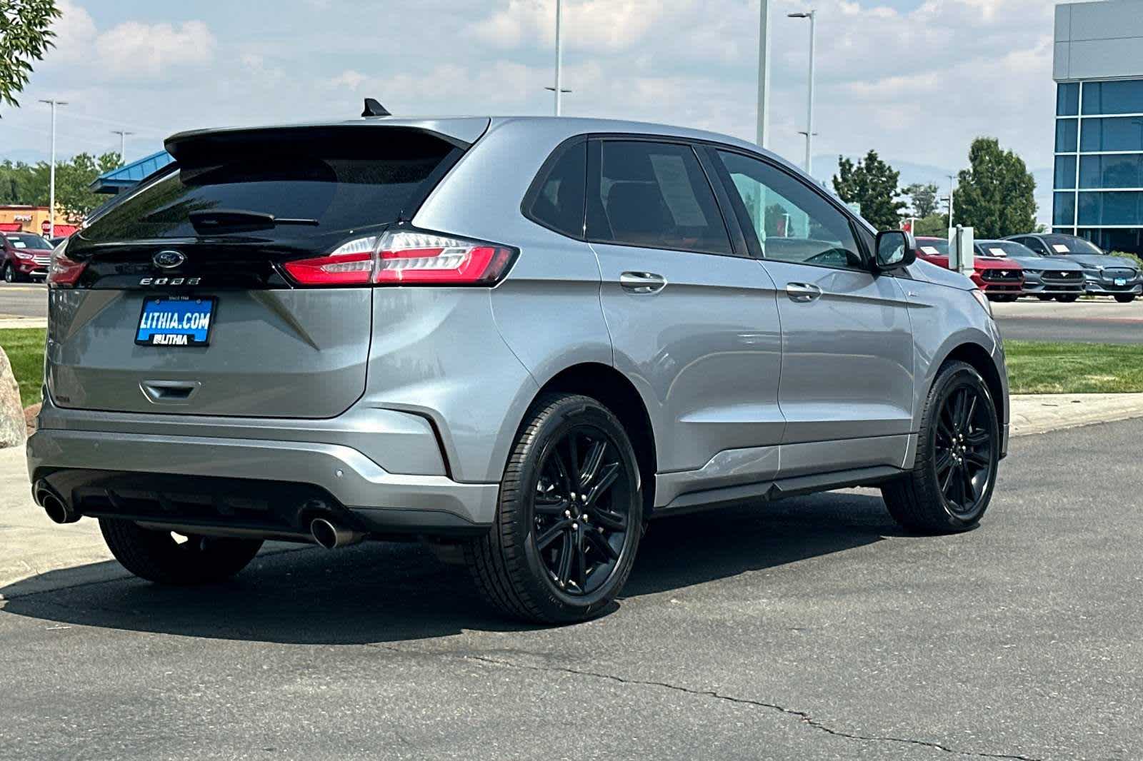 2021 Ford Edge ST-Line 2