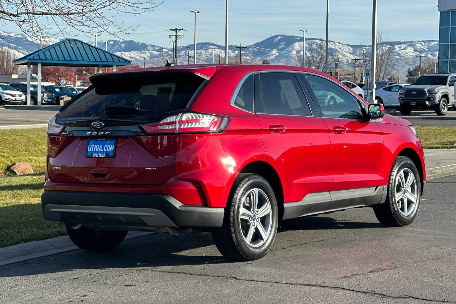 2021 Ford Edge SEL 2