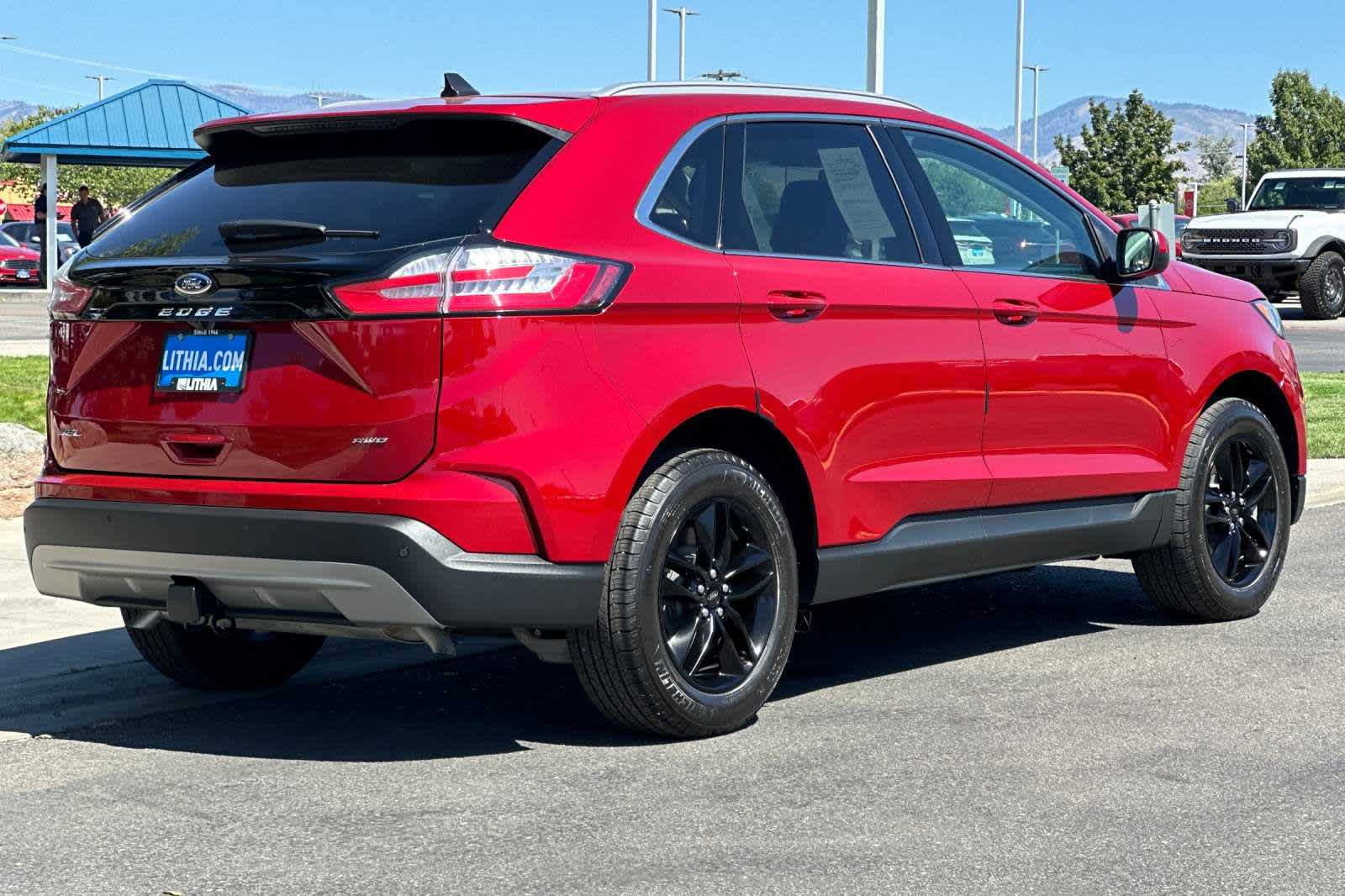 2024 Ford Edge SEL 2