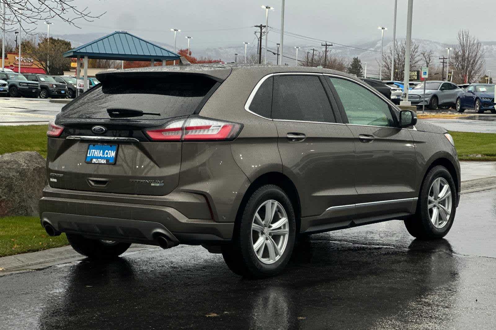 2019 Ford Edge Titanium 2